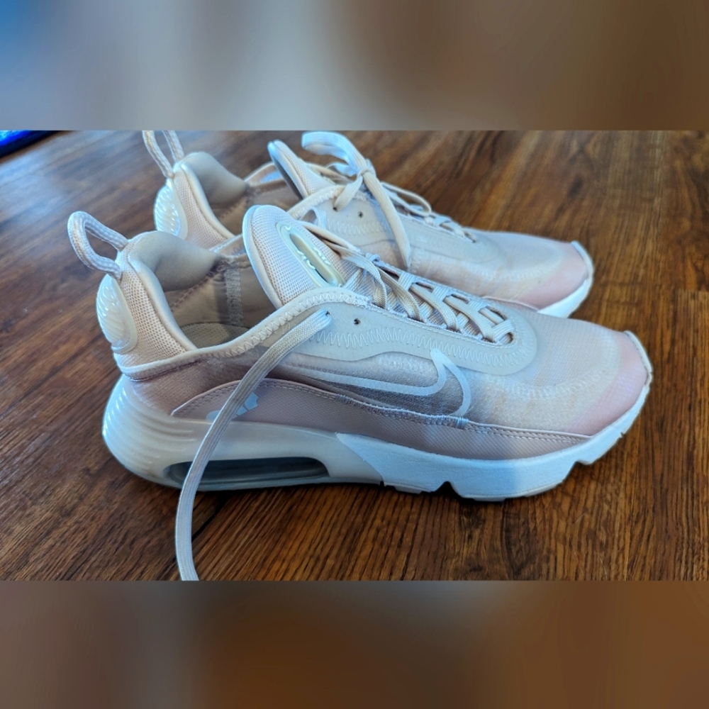 Nike Air Max 2090 Women's Shoes Barely Rose-White CT1290-600 US 7.5